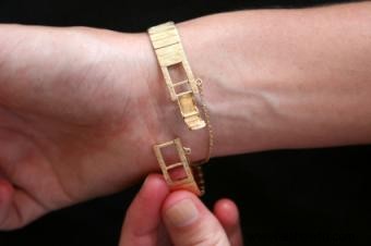 Juegos de brazaletes de reloj de oro de 14 quilates para cualquier ocasión