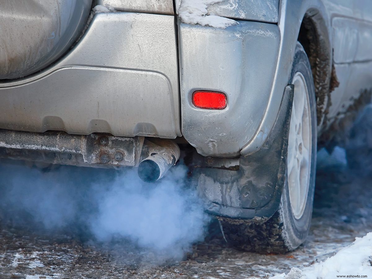 Reiniciar su automóvil no usa más combustible que al ralentí:este es el motivo 