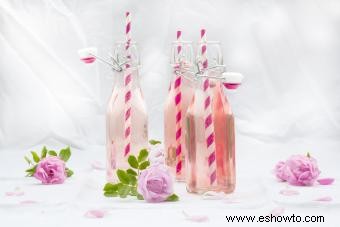 6 bonitos ponches rosas para baby showers (recetas fáciles)