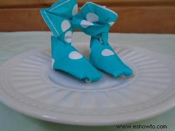 Ideas fáciles y adorables para doblar servilletas para baby shower