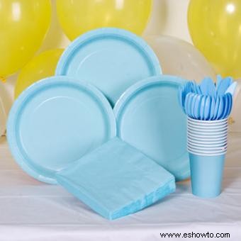 Cómo encontrar suministros baratos para baby shower