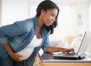 Guía experta: Cómo crear el saludo perfecto para tu registro de bebé