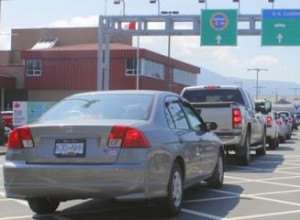 Guía completa: Cómo importar tu automóvil canadiense a Estados Unidos y radicarlo permanentemente