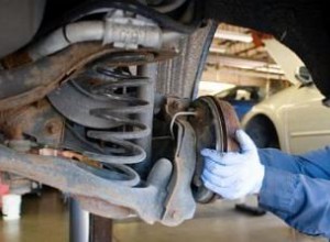 Guía Paso a Paso para Reemplazar Pastillas de Freno en Casa: Seguro y Económico