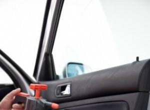 10 consejos esenciales para limpiar tu coche en primavera y prepararlo para la carretera