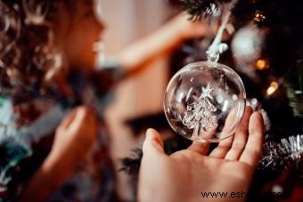 Ideas para recaudar fondos con adornos de árboles de Navidad y guía práctica