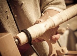 Título de Asociado en Ebanistería: Guía Completa para Lanzar tu Carrera en la Madera