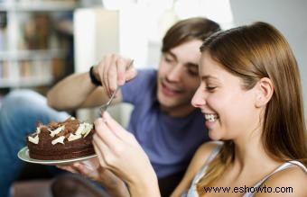 Más de 175 preguntas divertidas sobre esto o aquello para parejas