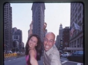 Entrevista con Adele Testani: Los secretos de las citas rápidas en HurryDate