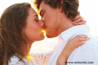 9 técnicas calientes de besos franceses 