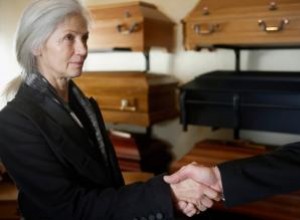 12 organizaciones sin fines de lucro que ayudan con los gastos funerarios