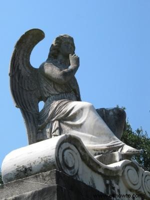 Imágenes de lápidas de ángel y significado de poses