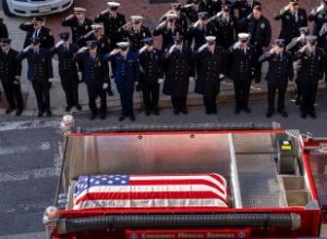 Tradiciones y honores funerarios de los bomberos