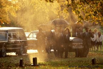 Lluvia en un funeral:¿Qué simboliza? 