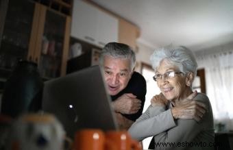 Cómo dar un abrazo virtual (en el momento justo)