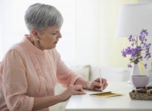 Qué Escribir en una Tarjeta de Pésame: 50 Mensajes Solidarios y Reconfortantes