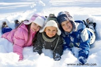 Juegos de invierno para niños para divertirse al aire libre y bajo techo
