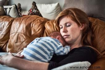 ¿Eres una mamá con falta de sueño? El impacto revelador