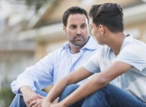 Cómo construir una relación positiva con un hijastro hostil: consejos expertos para padrastros