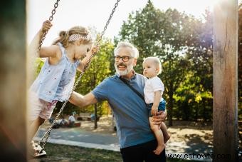 35 emocionantes tradiciones familiares que pueden crear juntos