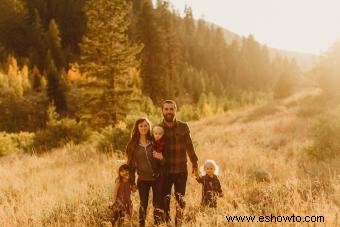 Ideas para fotos familiares de otoño que abrazan el espíritu de la temporada