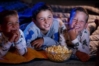 Las mejores actividades de pijamada para niños para mantenerlos ocupados (antes de acostarse)