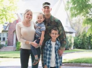 Pros y contras de unirse al ejército con una familia