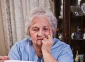 5 Pasos Esenciales para Proteger las Finanzas de tus Padres Mayores