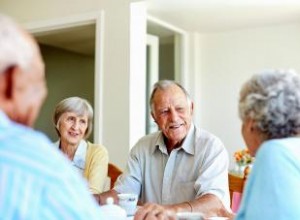 Subvenciones y Ayudas para Personas Mayores: Programas Federales, Estatales y de Fundaciones en EE.UU.