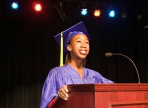 Guía para Iniciar un Discurso de Graduación Impactante y Memorables