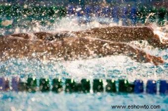 Datos de los equipos de natación de la escuela secundaria y consejos para las pruebas