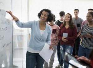 ¿Por qué es fundamental la educación secundaria? Beneficios probados para el éxito