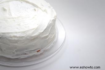 Cómo aplicar glaseado en un pastel