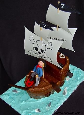 Pastel de cumpleaños de barco pirata