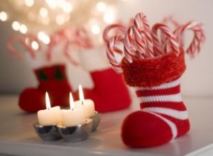 13 Ideas Creativas y Divertidas para Decorar con Bastones de Caramelo en Navidad