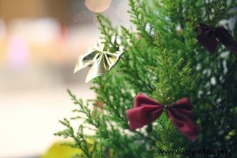 Árbol de Navidad con bastones de caramelo:una guía para el tema de las fiestas