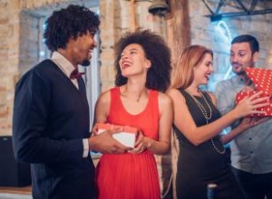 ¿Qué color elegir para Nochebuena? Ideas elegantes y versátiles para toda la familia