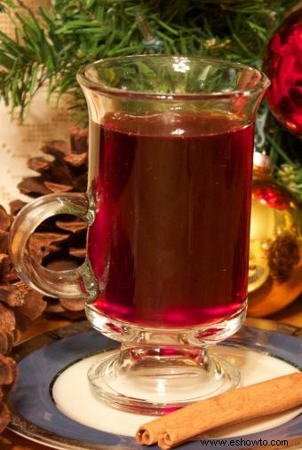 17 recetas de bebidas navideñas calientes para calentar las fiestas