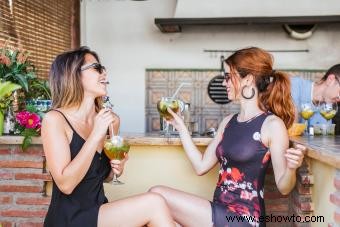 Más de 35 bebidas femeninas de bar para todos los gustos:aduéñate de la dulzura 