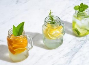 9 recetas de vodka infundido para elevar su bar casero 