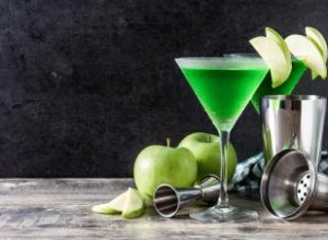 Receta Fácil de Martini de Manzana Crujiente y Ácida (Appletini Perfecto)