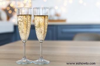 15 recetas de cócteles con champán aptas para cualquier celebración