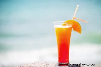 18 recetas de bebidas tropicales que saben a vacaciones