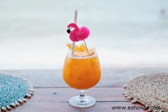 18 recetas de bebidas tropicales que saben a vacaciones