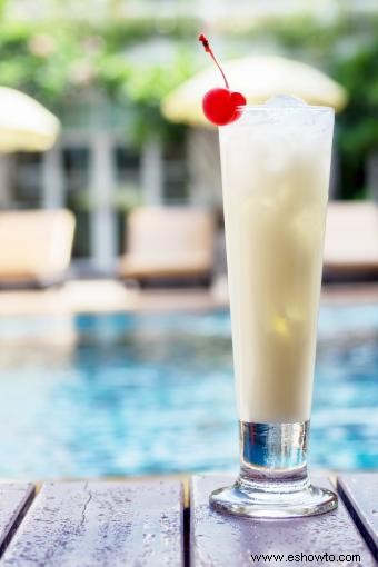 18 recetas de bebidas tropicales que saben a vacaciones