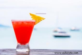 18 recetas de bebidas tropicales que saben a vacaciones