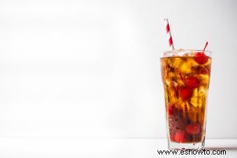 Amaretto y Coca-Cola:una mezcla excepcionalmente suave