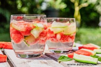 10 recetas de cócteles de pepino para refrescarte por completo