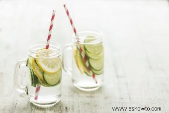 10 recetas de cócteles de pepino para refrescarte por completo