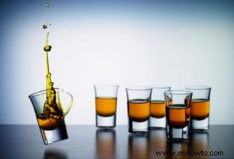 10 recetas divertidas de tragos de alcohol para comenzar la fiesta